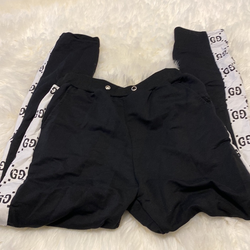 Black comfy swetpants